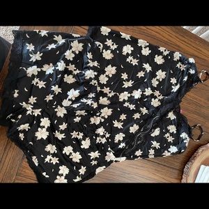 Vince Camuto PJ set Sz L